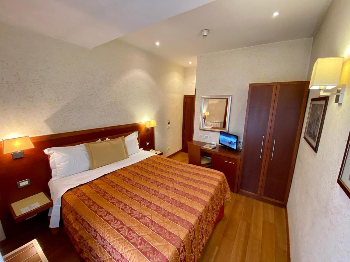 Hotel Madrid Rome Exterior photo